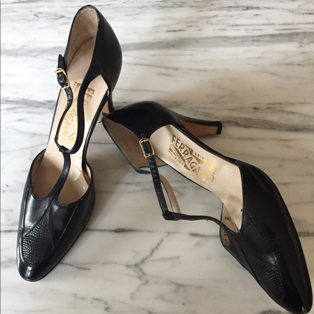 Ferragamo T-strap Textured Black Heels